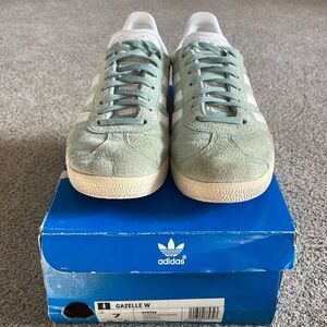 Adidas Gazelle sneakers